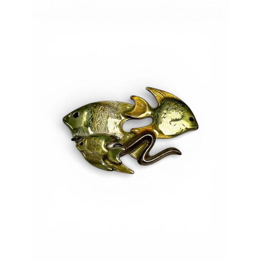 Vintage KC Enamel Angelfish Brooch-Green and gold tone-mid century fish Pin. - Picture 8 of 9